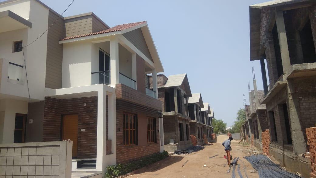 Pushpvan Bunglows, Arcade